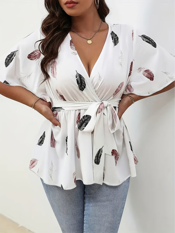 Femme portant Blouse Milayana | Blouse cache - cœur fleurie chic