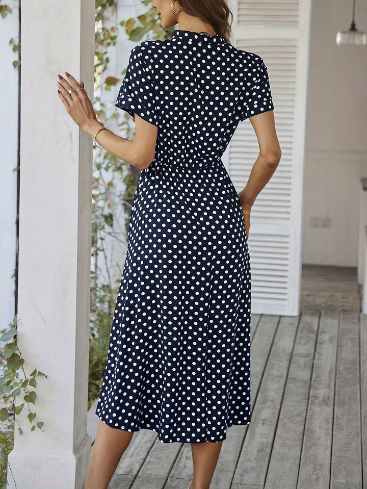 Femme portant Robes Mirabelle | Robe à pois à col en V pour femme