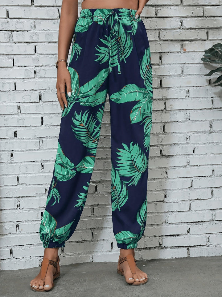 Femme portant Pantalon fluide Mireliya | Pantalon fluide imprimé tropical