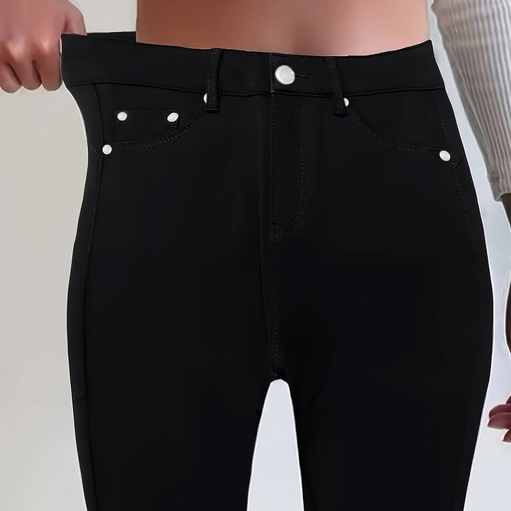 Femme portant Jean skinny Neraya | Jean skinny taille haute stretch