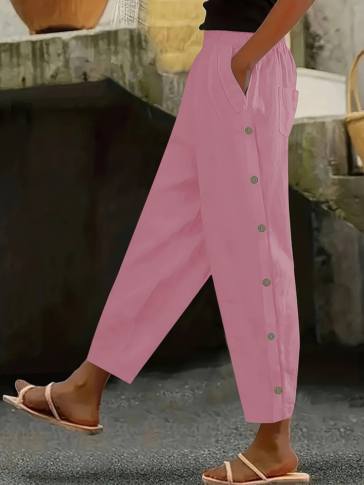 Femme portant Pantalon vintage Norella | Pantalon droit à boutons élégants