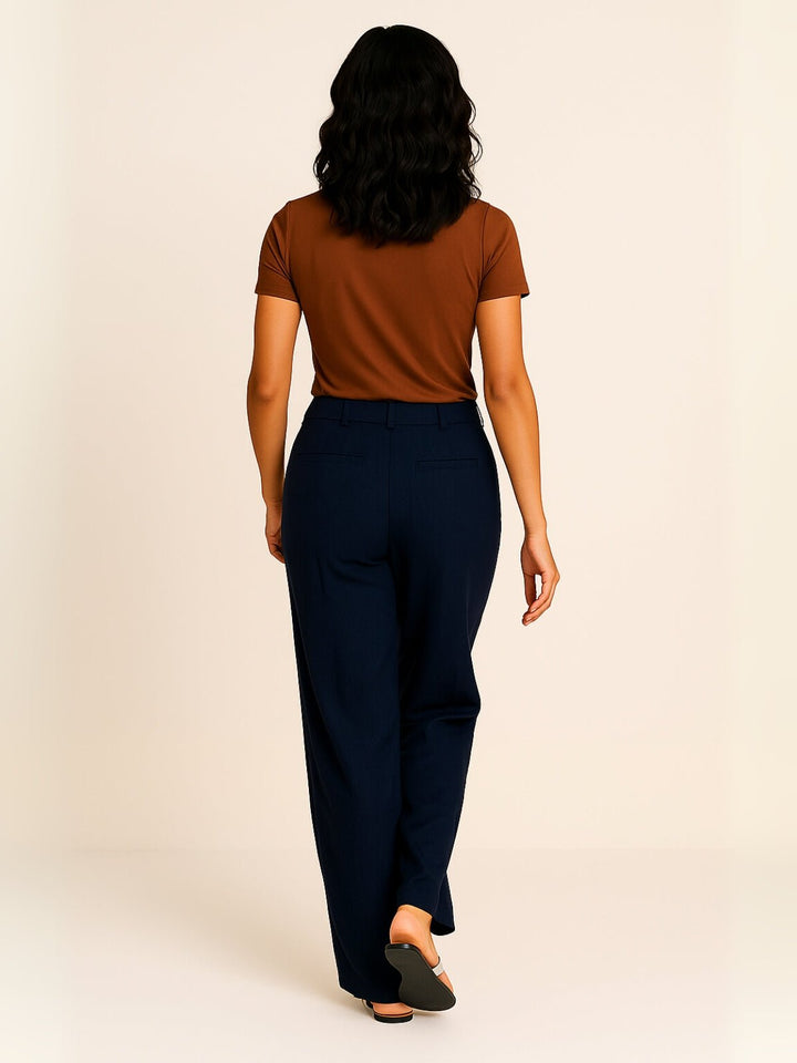 Femme portant Pantalon en lin Nymée | Pantalon en lin droit