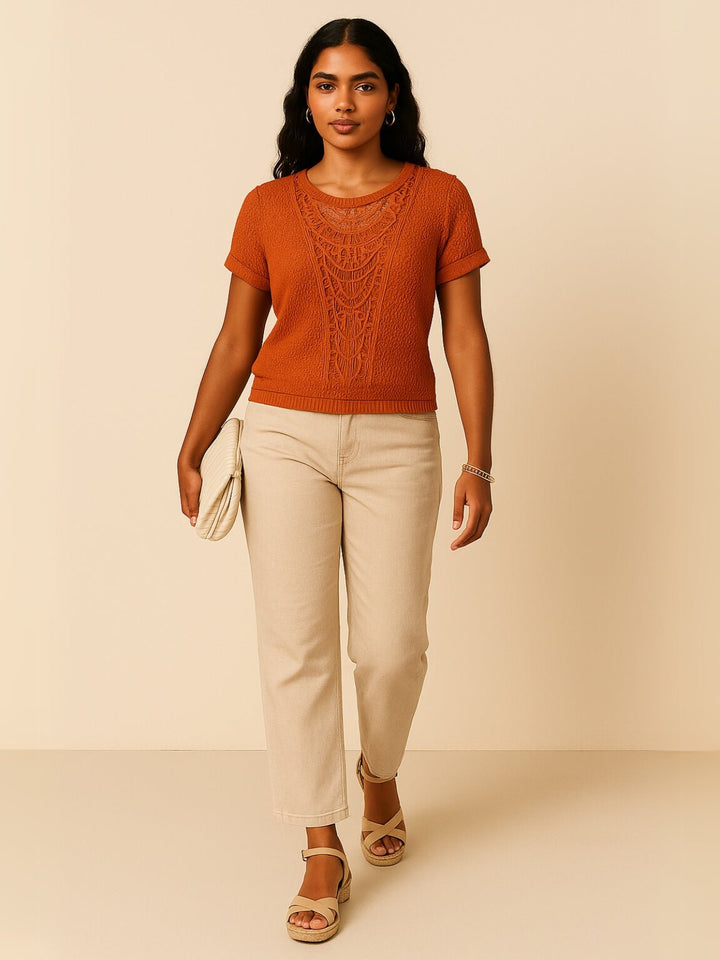 Femme portant T-Shirt Odéna | T-shirt dentelle col ras du cou