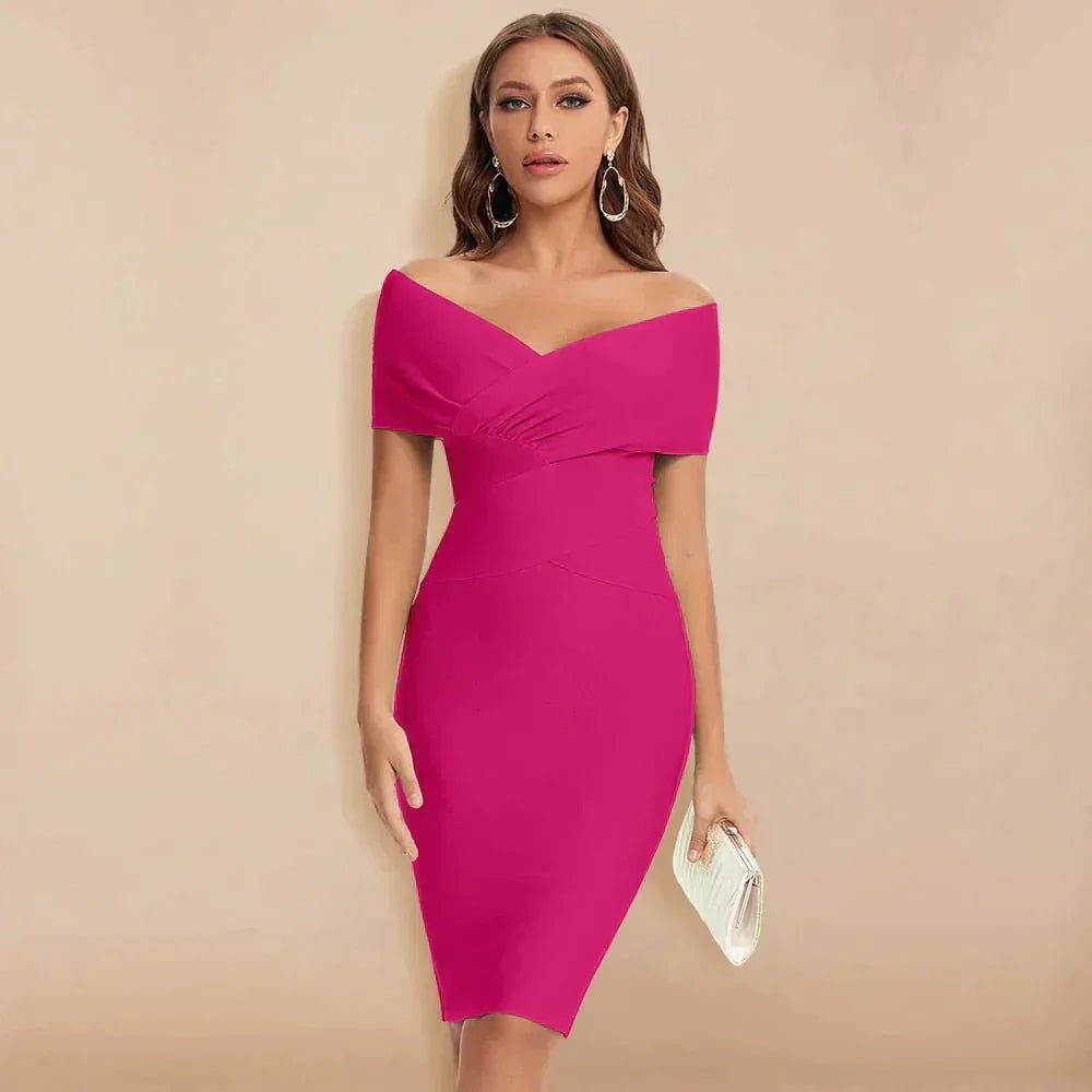 Femme portant Robe Cocktail Philinea | Robe Évasée Élégante