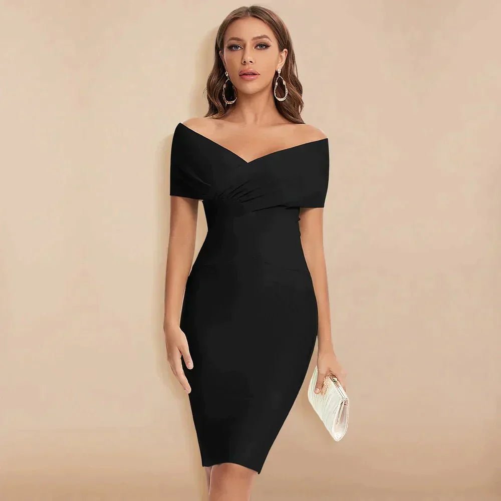 Femme portant Robe Cocktail Philinea | Robe Évasée Élégante