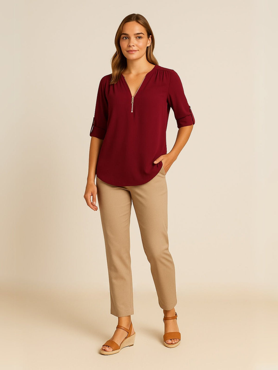Femme portant Blouse Rhéa | Blouse zippée manches retroussables
