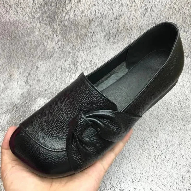 Femme portant Mocassins Selena | Mocassins plats et confortables pour femmes