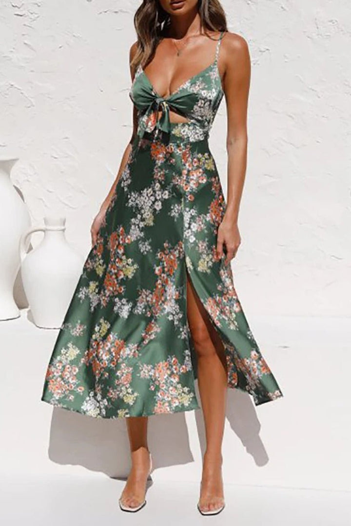 Femme portant Robes Selesta | Robe à bretelles élégante et florale pour femme