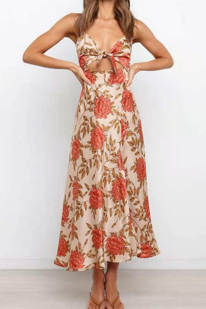 Femme portant Robes Selesta | Robe à bretelles élégante et florale pour femme