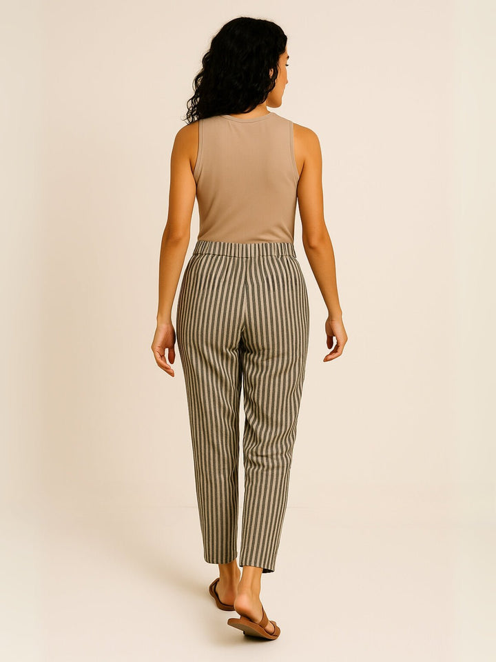 Femme portant Pantalon large Séphara | Pantalon rayé décontracté
