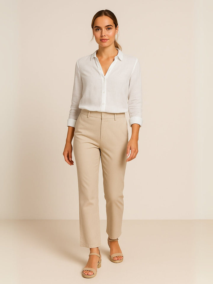 Femme portant Chemisier Séphina | Chemise en lin semi - transparente