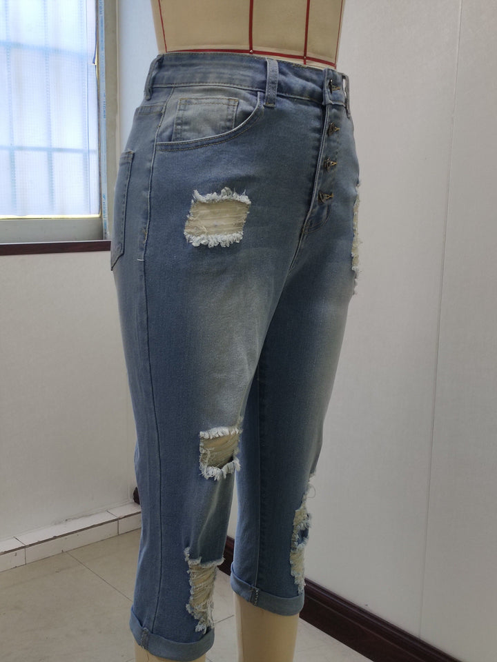 Femme portant Pantacourt Sérénna | Pantacourt en jean déchiré taille haute