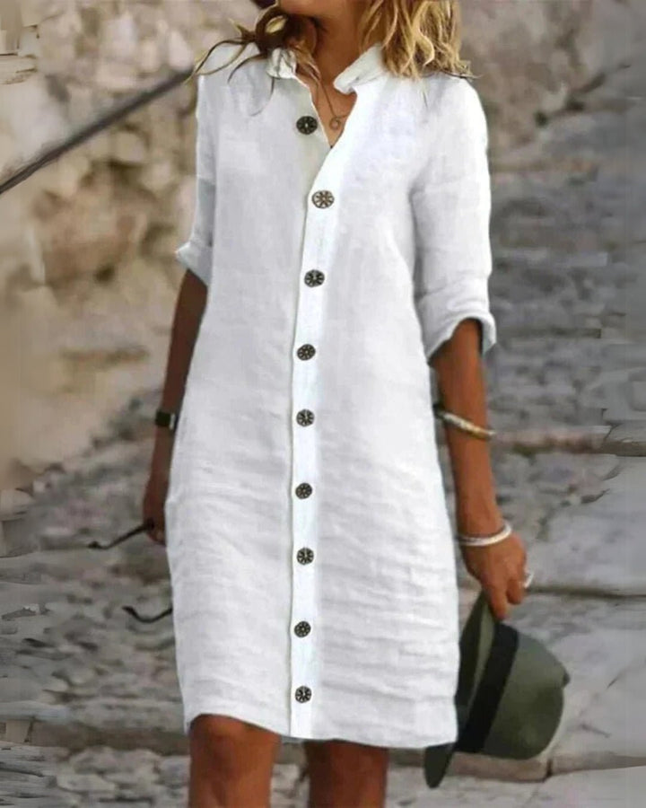 Femme portant Robe Sigrid | Robe Chemise Légère