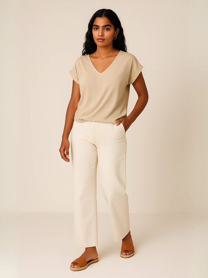 Femme portant Blouse Solélia | Blouse élégante à col cœur