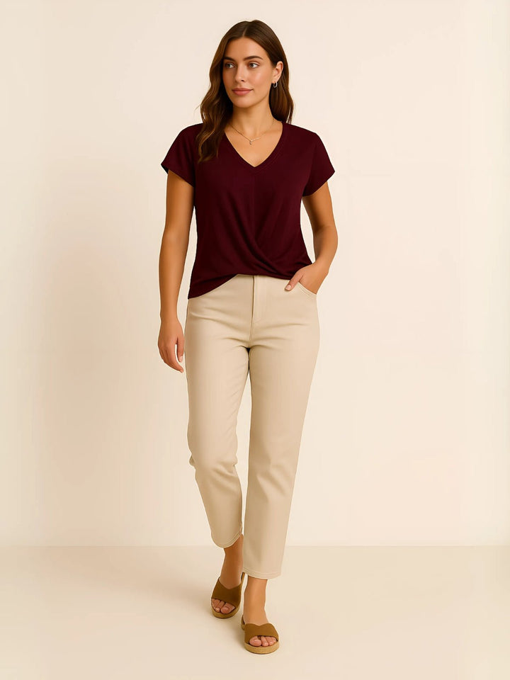 Femme portant Blouse Solélia | Blouse élégante à col cœur