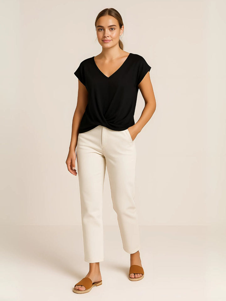 Femme portant Blouse Solélia | Blouse élégante à col cœur