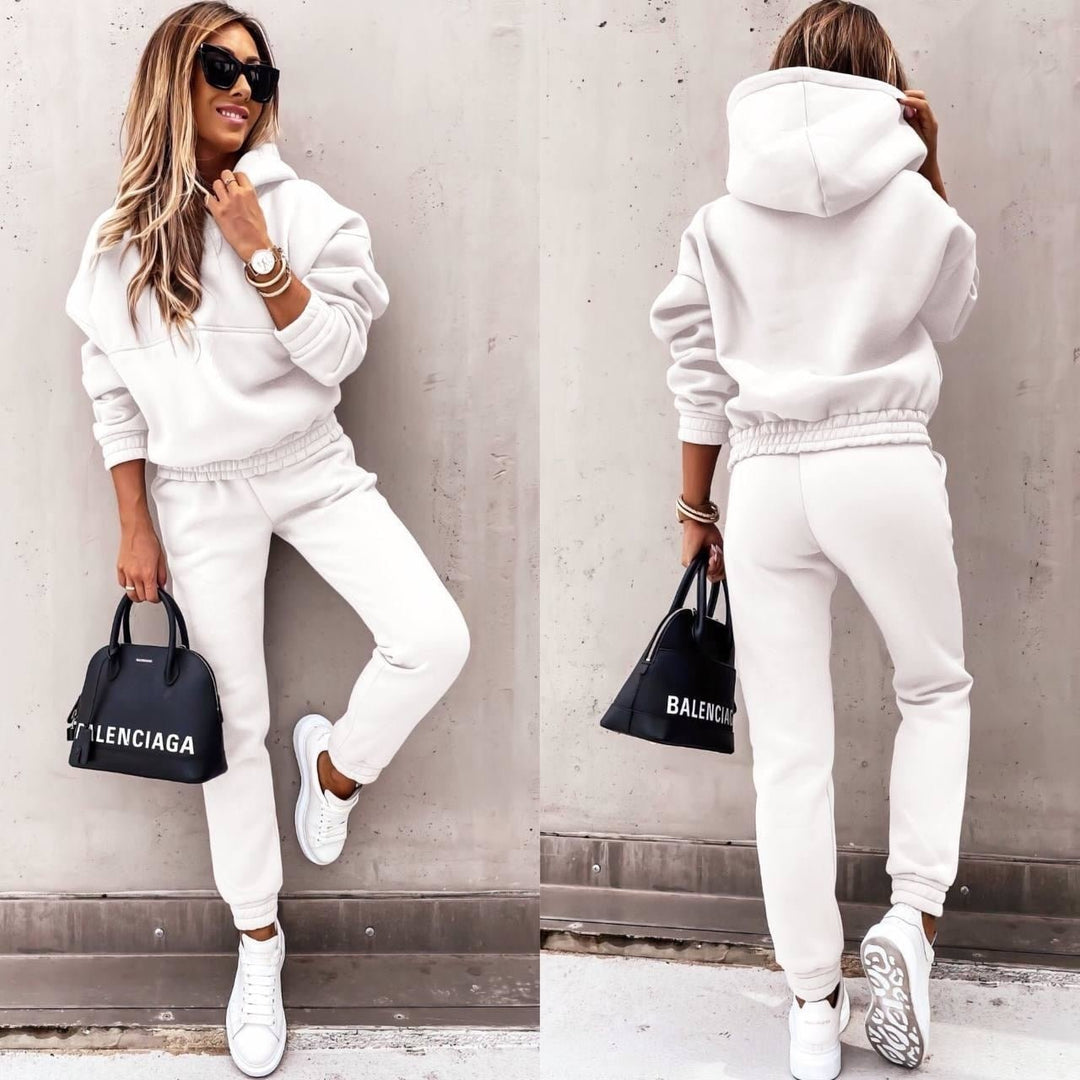 Femme portant Ensemble Jogging Sophie | Ensemble Confort & Style