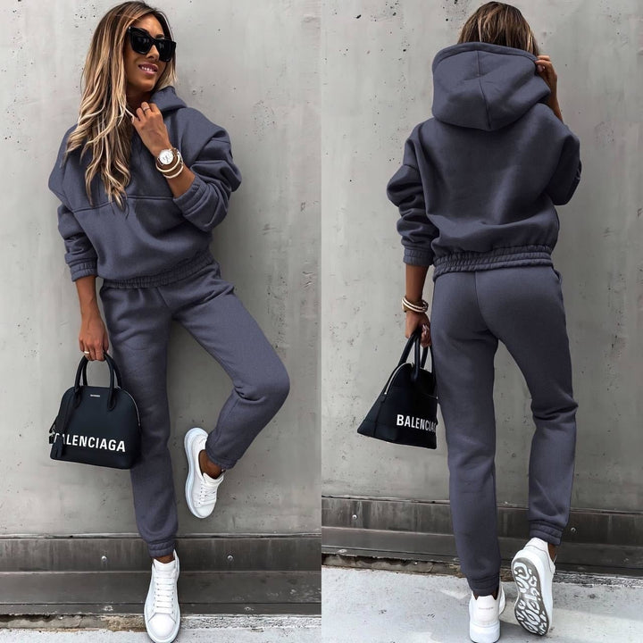 Femme portant Ensemble Jogging Sophie | Ensemble Confort & Style