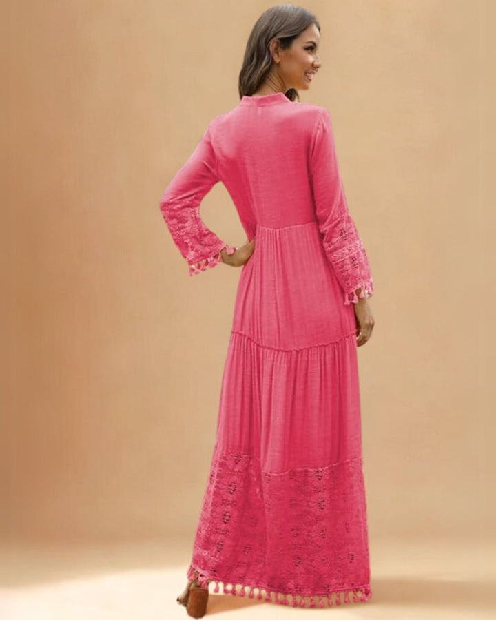 Femme portant Robe Bohème Valoria | Robe Tunique Longue Bohème Brodée