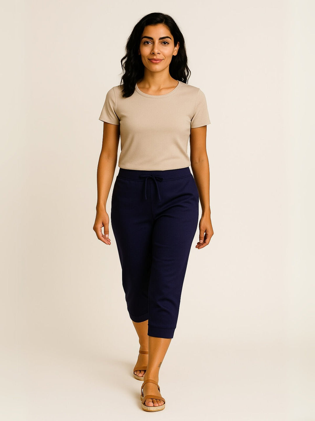 Femme portant Pantalon Yaléna | Pantalon sport à lacets stretch