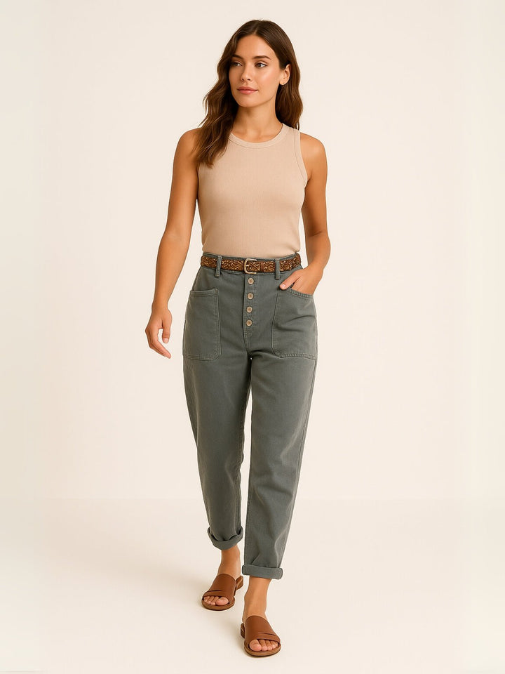Femme portant Pantalon en lin Zelina | Pantalon en lin ajusté