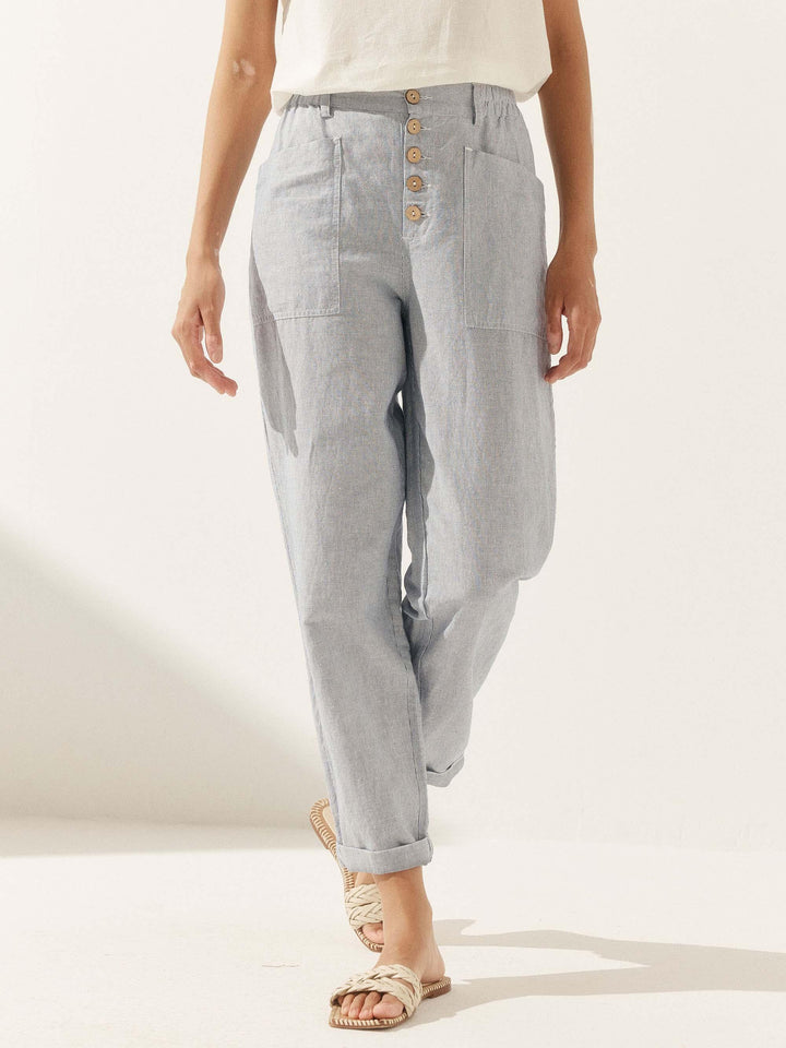 Femme portant Pantalon en lin Zelina | Pantalon en lin ajusté