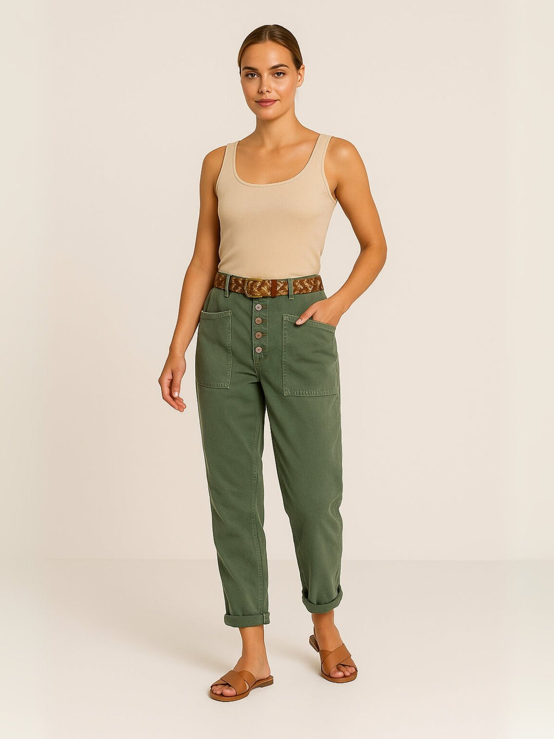 Femme portant Pantalon en lin Zelina | Pantalon en lin ajusté