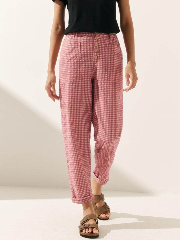 Femme portant Pantalon en lin Zelina | Pantalon en lin ajusté